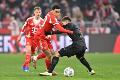 "Bavariya" "Auqsburq"a uduzaraq mövsümdə ilk məğlubiyyətini yaşadı