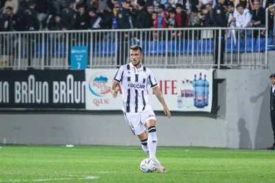 "Neftçi"dən ayrılan futbolçu sabiq klubuna qayıdıb