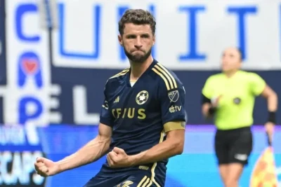 Tomas Müller ən çox mükafat qazanan alman futbolçu oldu: O, Toni Kroosu geridə qoydu