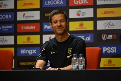 Xabi Alonso “Çelsi”dən 16 oyunçunu satmaq istəyir