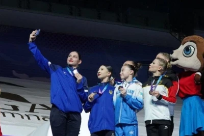 Azərbaycan akrobatika gimnastları Bakı Dünya Kubokunda medallar qazanıblar