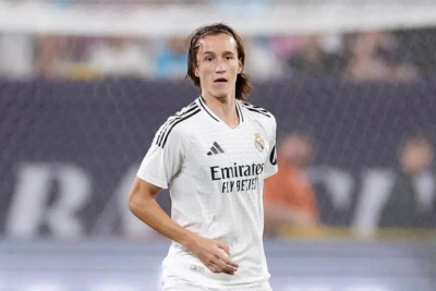 PSJ "Real Madrid"in gənc müdafiəçisi Joan Martinesə göz dikib