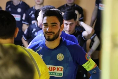 Rövşən Hüseynli daha iddialı liqalarda oynamaq üçün "Astana"dan ayrılıb