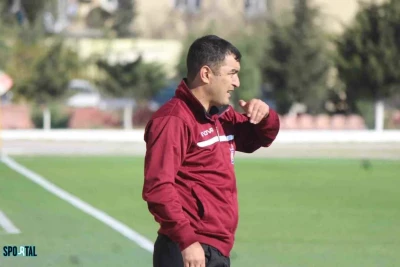 Həbib Ağayev: "19 yaşadək qız futbolçulardan ibarət milli komanda səviyyəli oyunçu azlığı səbəbindən çətinlik çəkir"