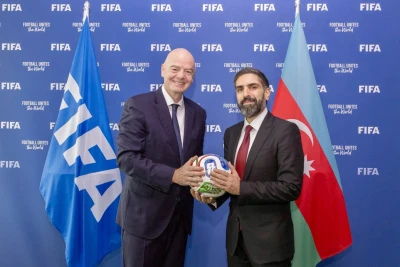 Rövşən Nəcəf Canni İnfantinonu FIFA prezidenti seçilməsinin 10 illiyi münasibətilə təbrik edib