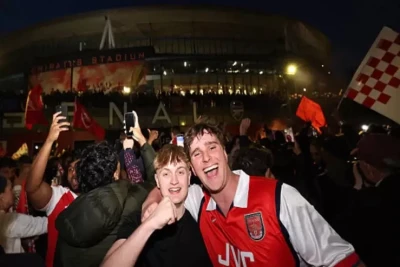 "Arsenal" yeni maliyyə rekordu qırmağa yaxındır