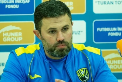 Официальный представитель "Кяпаза" заявил: "Руководство верит в главного тренера, опубликованная информация не отражает действительности"