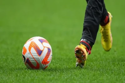 İsrail çempionatında 17 yaşlı futbolçu rəqibini döydüyünə görə 99 il diskvalifikasiya edildi