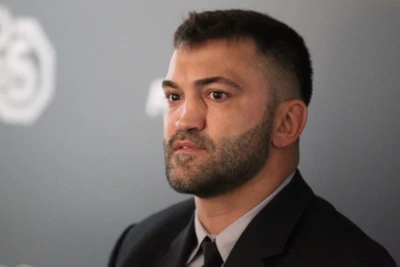 Andrey Orlovski Fedor Yemelyanenkonu qorxaqlıqda ittiham edib