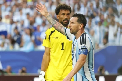 İnter Mayami Vozinyanı Lionel Messi ilə komanda yoldaşı olmağa dəvət edir