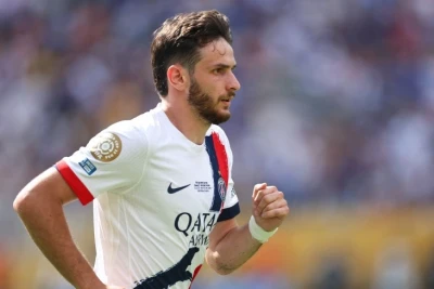 Kvaratsxeliya "Napoli"yə keçməzdən əvvəl "Nitsa"ya transferi baş tutmaya bilərdi