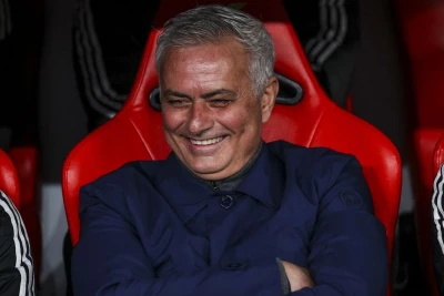 Mourinyo "Benfika"nın yeni müqavilə təklifini rədd etdi, "Real Madrid"lə danışıqlar davam edir