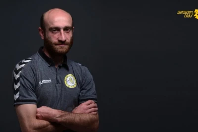 “Qarabağ”ın sabiq hücumçusu Caba Dvali 41 yaşında ürəktutmasından vəfat edib