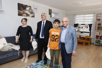 Azərbaycan Şahmat Federasiyası uşaq evinə baş çəkib