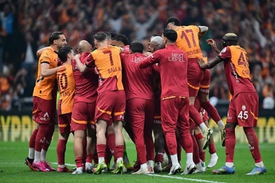 "Qalatasaray" mövsümü zəfərlə bitirib - VİDEO
