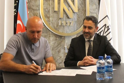 Samir Abasovun “Neftçi” ilə müqaviləsinin müddəti açıqlanıb