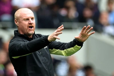 "Nottinqem Forest" cari mövsümdə üçüncü baş məşqçisini dəyişdi