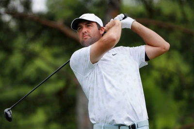 Amerikalı qolfçu mövsümün ən yaxşısı adına layiq görülüb