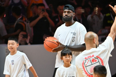 Çarls Barkli: “Lebron niyə bu qədər gec qolfla maraqlanmağa başladı?”