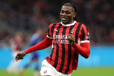 "Çelsi" Rafael Leão-nun transferi üçün "Milan" ilə müzakirələr aparır