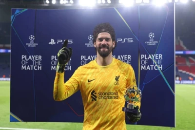 Alisson "Liverpul"un keçmiş qapıçısının rekordunu qırdı