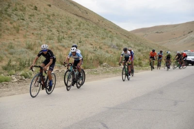 Xızıda şose velosipedi üzrə Azərbaycan çempionatının ilk qalibləri müəyyənləşib