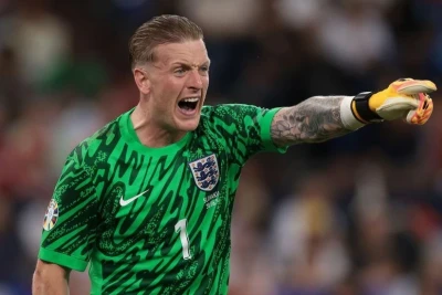 Cordan Pikford "Everton"la müqaviləsini uzadır