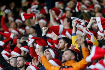 İngiltərə Premyer Liqası, 17-ci tur: "Tottenhem" - "Liverpul" və "Aston Villa" - "Mançester Yunayted" qarşılaşmaları