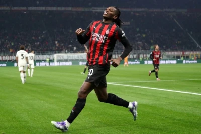 "Milan" "Latsio" üzərində qələbə qazanaraq A Seriyasının lideri oldu