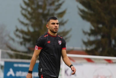 Vüsal İsgəndərli yenidən Albaniya klubunda