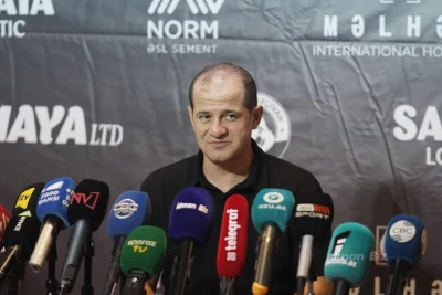 Elmar Baxşıyev: "Bu sayda səhvlər nəticəsiz qalmır" (Araz-Naxçıvan - Omoniya oyunu sonrası)