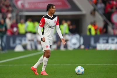 "Arsenal" "Ayntraxt"ın 20 yaşlı cinah oyunçusu Jan-Matteo Baoyyaya göz dikib