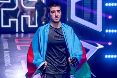 Amil Mustafayevin "Max Fight" liqasında qələbəsi: Özbək rəqibi ilk raundda təslim oldu