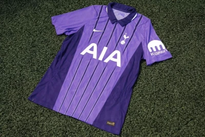 Tottenhem 2026/27 mövsümü üçün yeni formasını təqdim edib