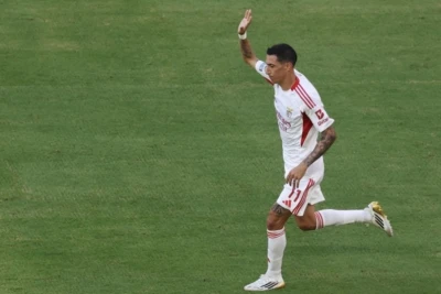 Di Maria doğma klubundakı ilk oyununda zədələnib