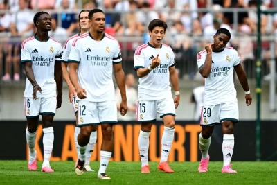 "Real Madrid" "Fiorentina" ilə heç-heçəyə razı olub