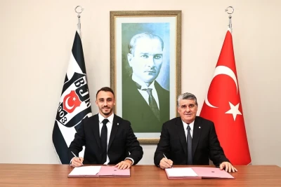 "Beşiktaş" Gökhan Sazdağı transfer edib