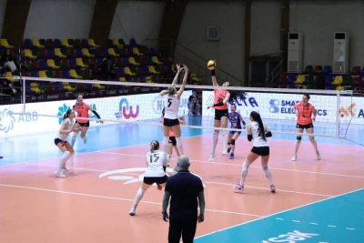 Qadın voleybolçular arasında Yüksək Liqada "Milli Aviasiya Akademiyası" "Abşeron"u 3:2 hesabı ilə məğlub edib