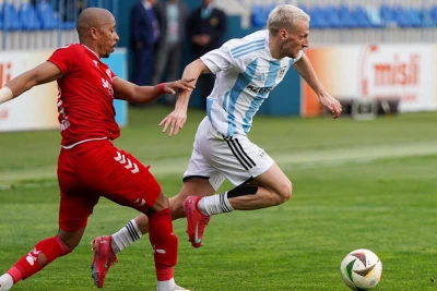 Yarımfinalın açılış matçında 1 qol