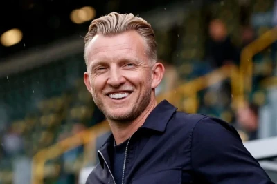 Dirk Kuyt "Beershot"un baş məşqçi postunu tərk edib