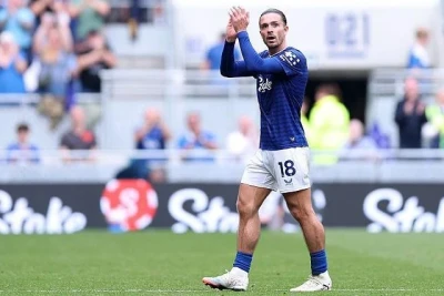 Cek Qriliş 5 aydan sonra “Everton”la məşqlərə qayıdıb