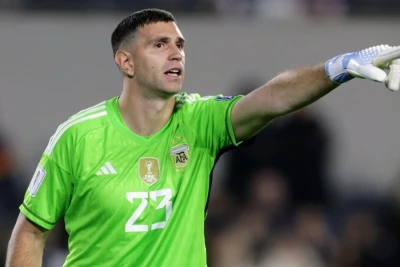 Dünya çempionu qolkiper klub transferi edə bilər
