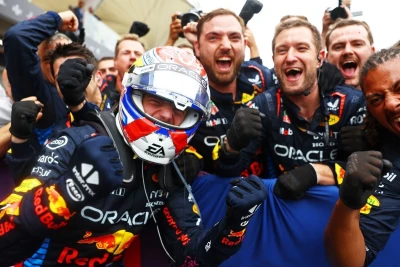 "Formula-1" üzrə Azərbaycan Qran-prisinin qalibi Maks Ferstappen mükafatlandırılıb