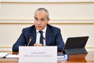 Mikayıl Cabbarov Osman Nurmaqomedovu Dünya Çempionatındakı bürünc medalına görə təbrik etdi
