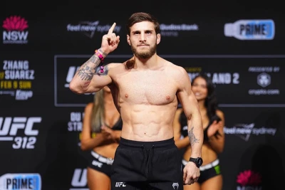 Aleksandr Topuriya Petr Yanla UFC titulu uğrunda döyüşmək arzusunu ifadə edib