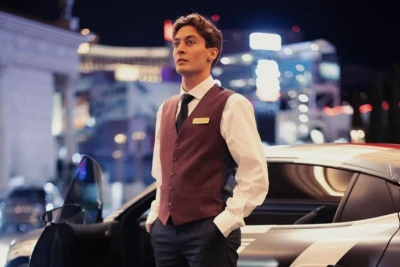 Bred Pitt və Corc Rassel "Mercedes" reklamında birlikdə rol alıb