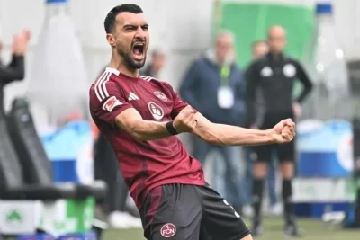 Miroslav Klose Mahiri Emrelini dəstəkləyir