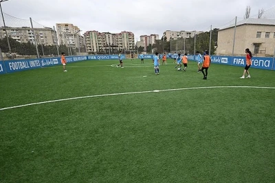 138 nömrəli məktəbdə "FIFA Arena" futbol meydançasının açılışı oldu