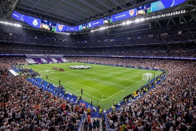 İspaniyada azarkeşlərin bloqerlərlə stadiondakı yerlərə görə narazılığı