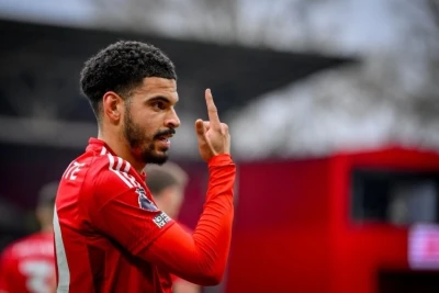 "Manchester Siti" İngiltərə milli komandasının oyunçusunu transfer etməyə çalışır